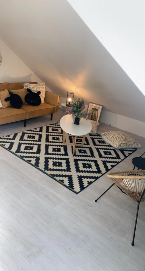 Logement Convivial, Charmant Et Spacieux Saint-Marcel  Екстериор снимка