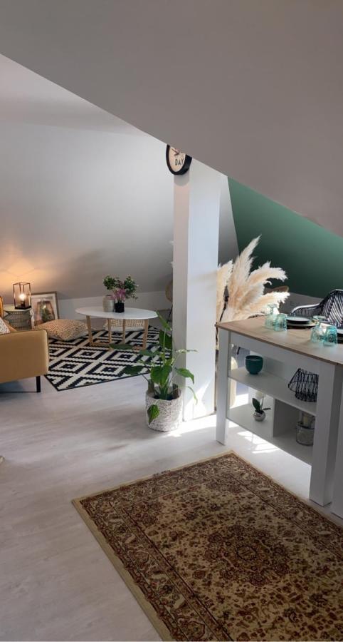 Logement Convivial, Charmant Et Spacieux Saint-Marcel  Екстериор снимка